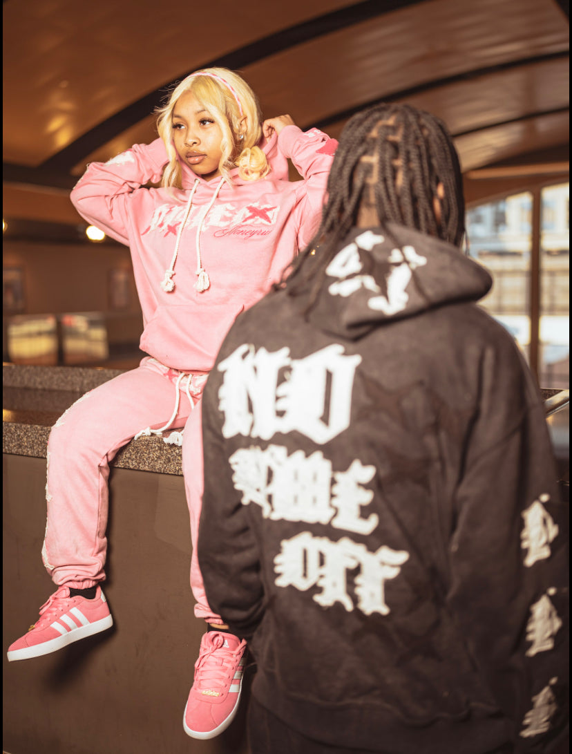 BLACK “Di4RENT” SWEATSUIT