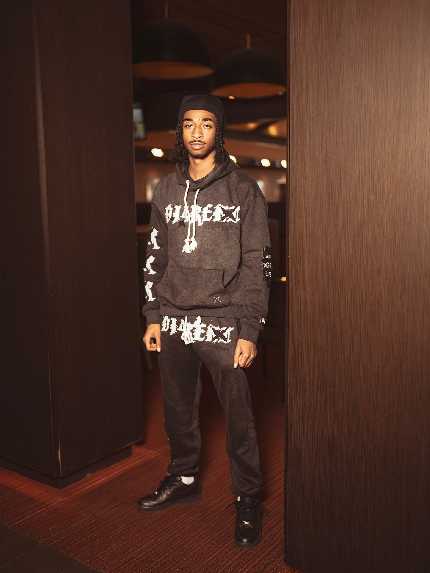 BLACK “Di4RENT” SWEATSUIT